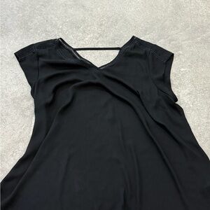 Black V-Neck Sleeveless Top